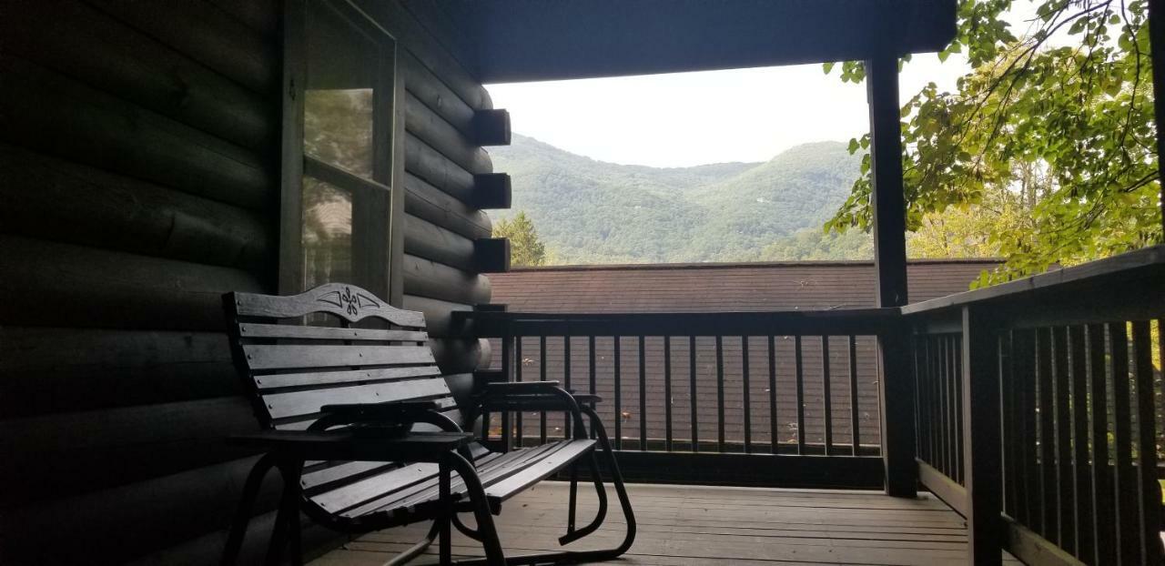 ماجي فالي Tanglewood Motel And Log Cabins المظهر الخارجي الصورة