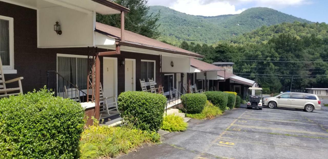 ماجي فالي Tanglewood Motel And Log Cabins المظهر الخارجي الصورة